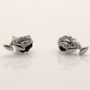 Leaves Design 925 Silver Stud Earrings, Hypoallergenic 925 Sterling Silver